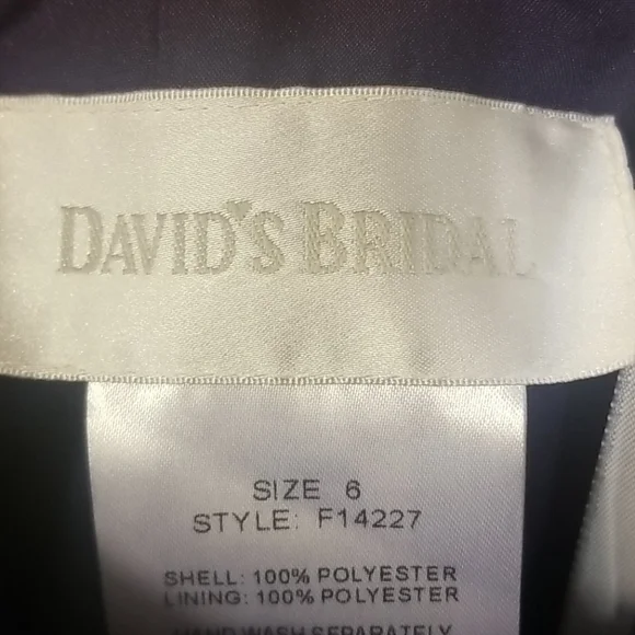 B21"DAVIDS BRIDAL: SIZE 6 DRESS W/POCKET PURPLE - Picture 6 of 7